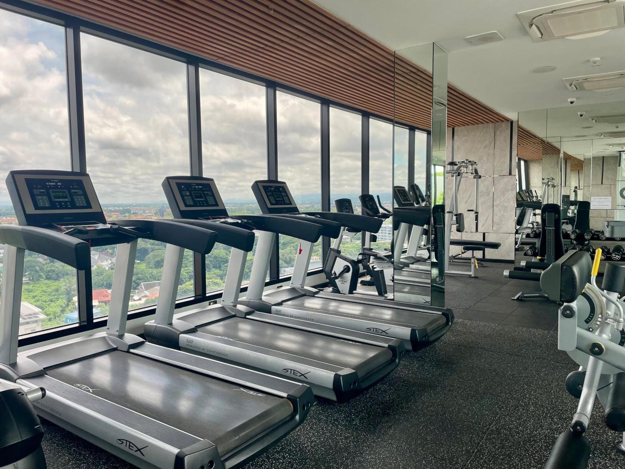 Astra Sky River 5 Stars Pool Sauna Gym 公寓 *