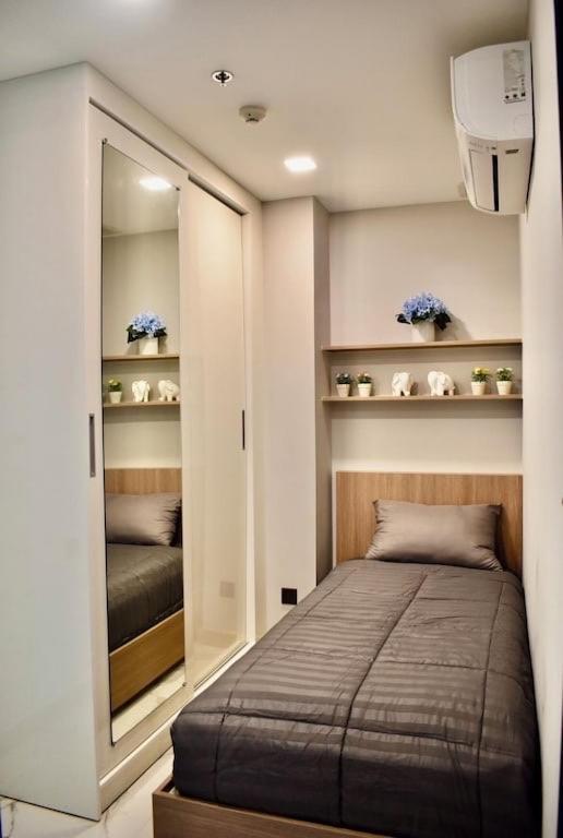 Astra Sky River 5 Stars Pool Sauna Gym 公寓